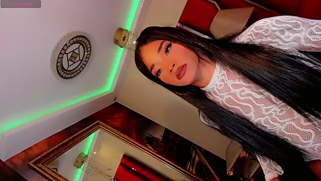 Paola Delfino online show from April 12, 2026, 8:36 pm