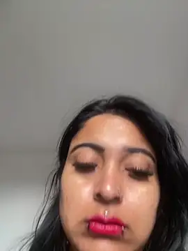 Sarah-917 online show from July 31, 2026, 11:31 am