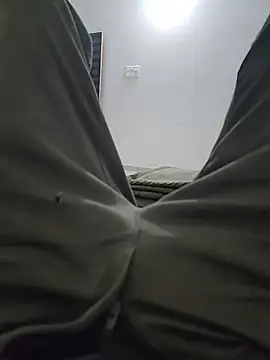 Snapshot of mavin_ chatting on April 11, 2026, 2:54 pm mavin online show from April 11, 2026, 2:54 pm