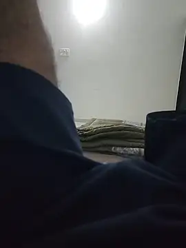 Snapshot of mavin_ chatting on April 12, 2026, 3:06 pm mavin online show from April 12, 2026, 3:06 pm