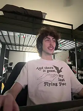 zerces111 online show from March 25, 2026, 9:32 pm