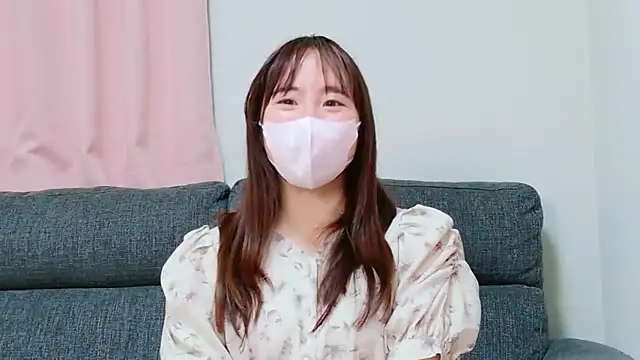 Yuzuki chan online show from April 26, 2026, 4:32 am