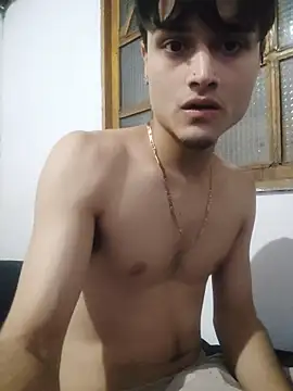 Snapshot of Mobi_bigdick chatting on April 29, 2026, 6:39 am Mobi bigdick online show from April 29, 2026, 6:39 am