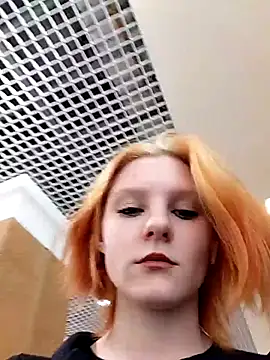 NinaParri online show from April 2, 2026, 3:04 am