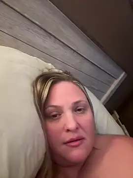 Snapshot of 1SexyQueen chatting on June 17, 2026, 4:15 am 1SexyQueen online show from June 17, 2026, 4:15 am