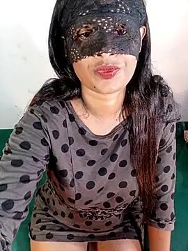 Snapshot of Kameeliya_ chatting on April 5, 2026, 6:05 pm Kameeliya online show from April 5, 2026, 6:05 pm