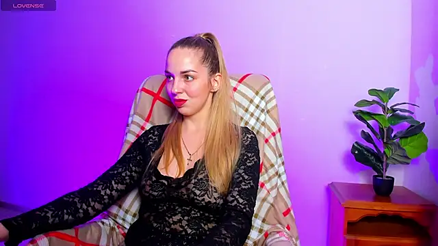 Alexandracandy online show from March 25, 2026, 1:17 pm