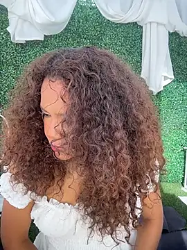 Snapshot of CurlyOopsieXXX chatting on July 4, 2026, 9:32 pm CurlyOopsieXXX online show from July 4, 2026, 9:32 pm