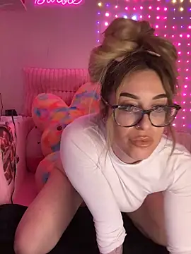 laurenlotus online show from March 29, 2026, 2:22 am