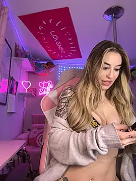 laurenlotus online show from April 14, 2026, 12:38 am
