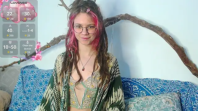 Rin Wolfy online show from May 5, 2026, 9:28 am