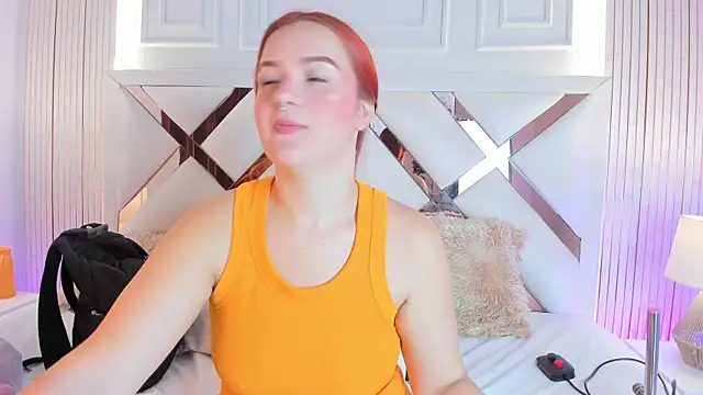 melanieklaus2 online show from June 9, 2026, 1:56 pm