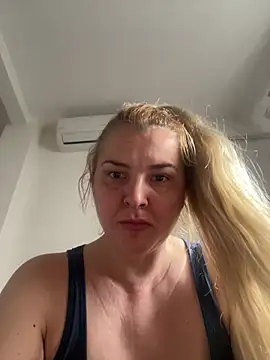 Maria3879 online show from March 20, 2026, 1:49 pm