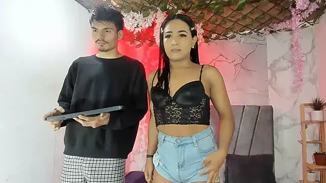 Nahomi hot 77 online show from August 1, 2026, 1:10 pm