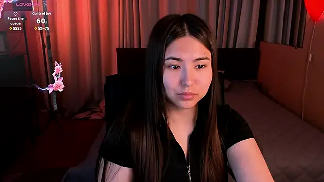 Snapshot of IceIcebabe_ chatting on June 11, 2026, 1:38 am IceIcebabe online show from June 11, 2026, 1:38 am