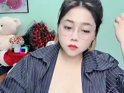 Nhanlu009 online show from April 18, 2026, 9:13 am