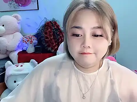 Nhanlu009 online show from April 22, 2026, 12:18 pm