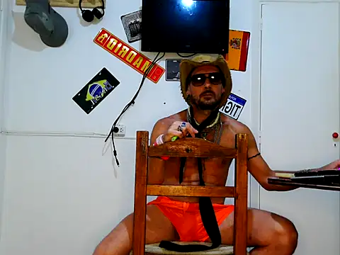 freddymdq100 online show from April 2, 2026, 4:32 am