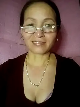 Snapshot of Lliygy chatting on May 24, 2026, 12:54 pm Lliygy online show from May 24, 2026, 12:54 pm