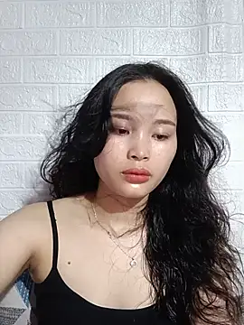 Akile80 online show from July 17, 2026, 3:24 am