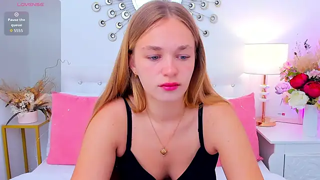 Snapshot of YangLola chatting on May 28, 2026, 5:16 am YangLola online show from May 28, 2026, 5:16 am