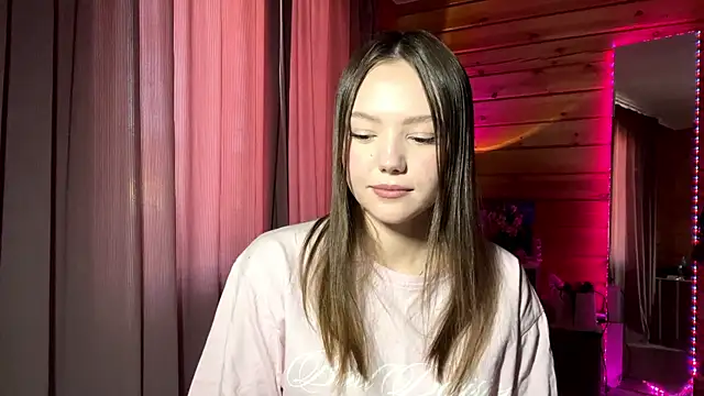 Snapshot of LenLen_Solen chatting on May 14, 2026, 10:44 am LenLen Solen online show from May 14, 2026, 10:44 am