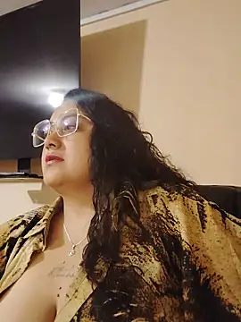 Snapshot of AvaRyd chatting on June 12, 2026, 12:42 am AvaRyd online show from June 12, 2026, 12:42 am