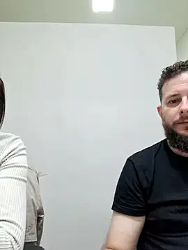 Snapshot of AlejoXMP2026 chatting on April 10, 2026, 3:39 pm AlejoXMP2026 online show from April 10, 2026, 3:39 pm