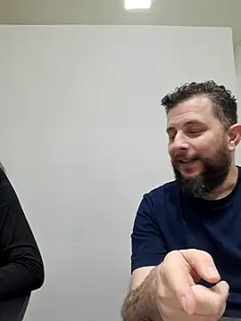 Snapshot of AlejoXMP2026 chatting on April 14, 2026, 3:40 pm AlejoXMP2026 online show from April 14, 2026, 3:40 pm