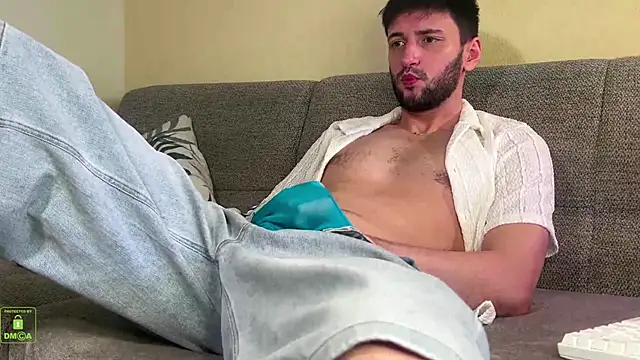 slimvers69 online show from June 4, 2026, 7:14 am