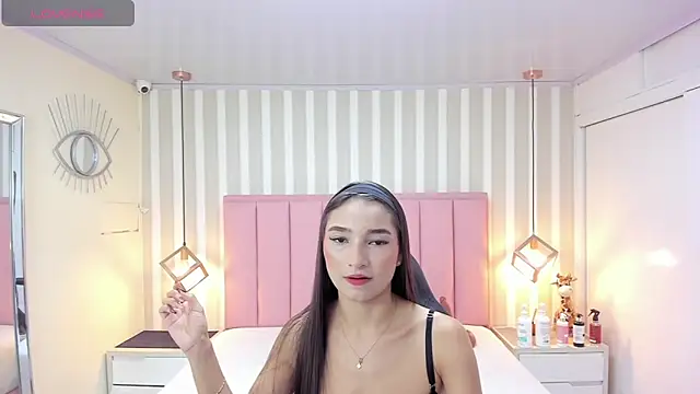 Snapshot of LIZZY_VALL chatting on June 12, 2026, 7:02 pm LIZZY VALL online show from June 12, 2026, 7:02 pm