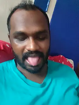 Snapshot of singletamilguy chatting on March 31, 2026, 9:10 am singletamilguy online show from March 31, 2026, 9:10 am