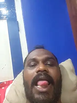 Snapshot of singletamilguy chatting on April 3, 2026, 9:35 pm singletamilguy online show from April 3, 2026, 9:35 pm