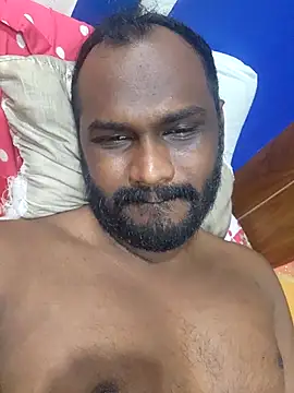 Snapshot of singletamilguy chatting on April 8, 2026, 8:09 pm singletamilguy online show from April 8, 2026, 8:09 pm
