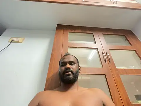 Snapshot of singletamilguy chatting on April 13, 2026, 5:07 pm singletamilguy online show from April 13, 2026, 5:07 pm