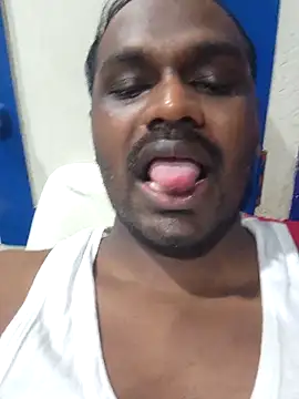 Snapshot of singletamilguy chatting on April 19, 2026, 7:38 pm singletamilguy online show from April 19, 2026, 7:38 pm
