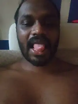 Snapshot of singletamilguy chatting on May 21, 2026, 11:17 am singletamilguy online show from May 21, 2026, 11:17 am