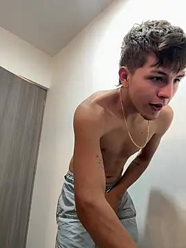 Snapshot of Mateo_savage chatting on July 25, 2026, 4:59 pm Mateo savage online show from July 25, 2026, 4:59 pm