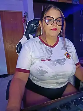 Snapshot of Bonny_rousse01 chatting on June 13, 2026, 11:52 am Bonny rousse01 online show from June 13, 2026, 11:52 am