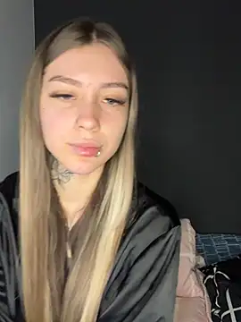 alyssa 22 online show from June 24, 2026, 10:53 pm