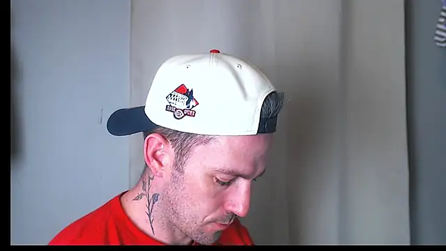 SkylarrGrey online show from April 6, 2026, 6:47 am