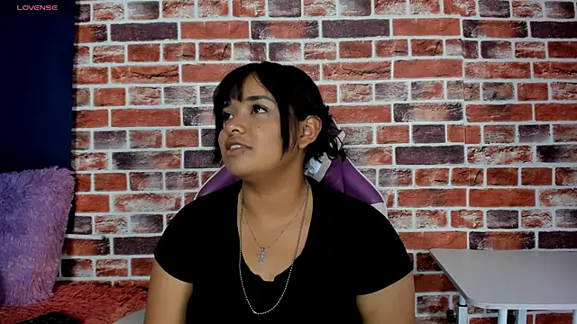 SofiiaCutee online show from May 6, 2026, 2:19 am