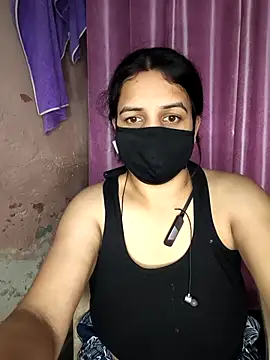REENA-STRIP online show from April 30, 2026, 8:57 pm