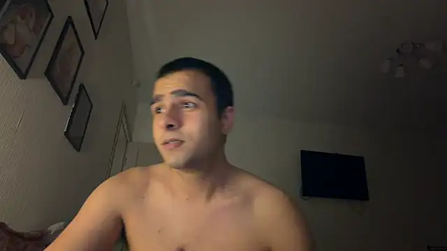 Snapshot of Daniel_ice chatting on June 4, 2026, 10:49 pm Daniel ice online show from June 4, 2026, 10:49 pm
