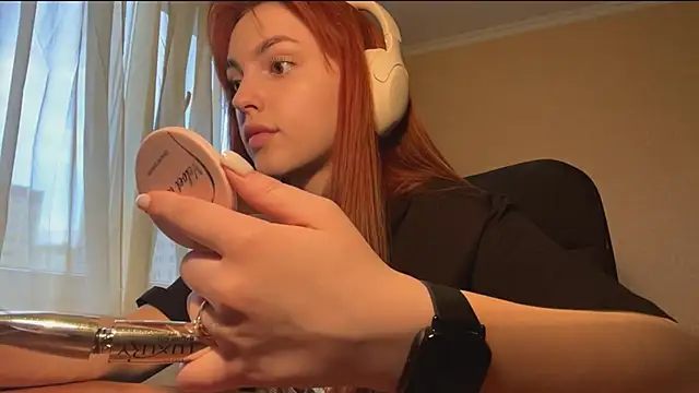 alisaonlyforu online show from April 6, 2026, 4:46 am