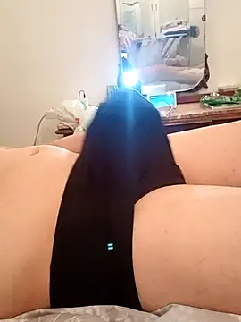 Snapshot of FINCHELABARCAVA chatting on March 25, 2026, 9:43 pm FINCHELABARCAVA online show from March 25, 2026, 9:43 pm