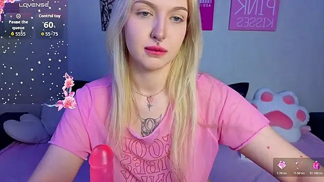 BlondieSummer online show from July 30, 2026, 6:07 pm