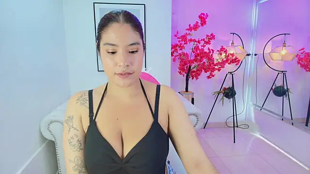 Snapshot of Natalia_cartier chatting on June 23, 2026, 3:15 am Natalia cartier online show from June 23, 2026, 3:15 am