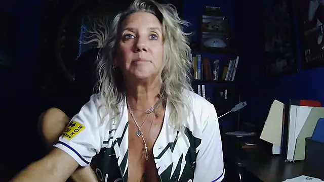 alilliwitch online show from March 27, 2026, 1:11 am