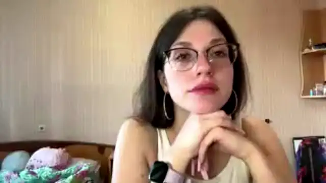 Snapshot of Sweetysjif chatting on March 26, 2026, 2:22 pm Sweetysjif online show from March 26, 2026, 2:22 pm